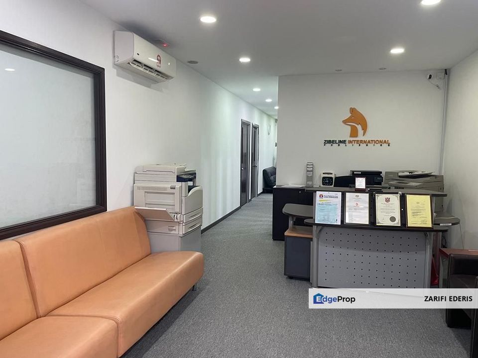  Renovated Unit Office Space CBD Perdana 3, Cyberjaya, Selangor (Level 2) Walking Distance to D'Pulze , Selangor, Cyberjaya