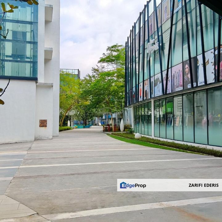  Renovated Unit Office Space CBD Perdana 3, Cyberjaya, Selangor (Level 2) Walking Distance to D'Pulze , Selangor, Cyberjaya