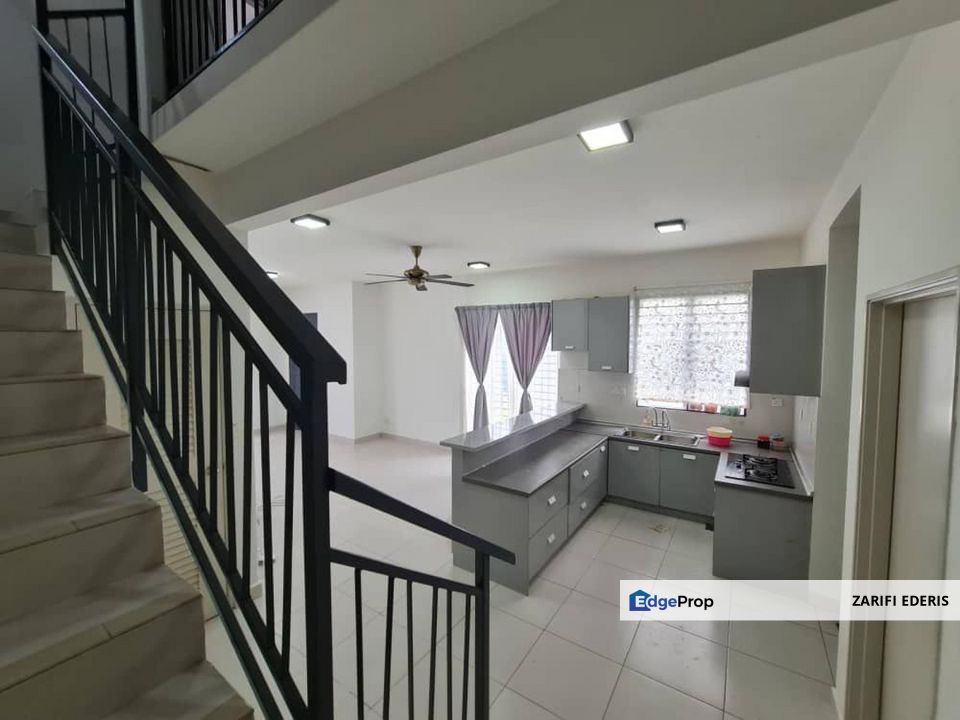 BOOKING RENDAH Boleh Guna EPF PARTLY FURNISHED 2 Storey Semi D Cluster Alam Suria Puncak Alam Untuk Dijual, Selangor, Bandar Puncak Alam