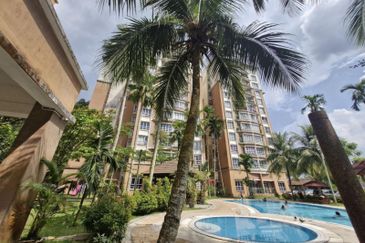 Kondominium Tiara Intan, Taman Bukit Indah