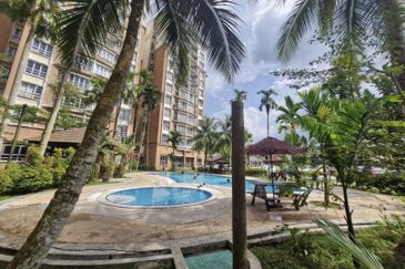 Kondominium Tiara Intan, Taman Bukit Indah