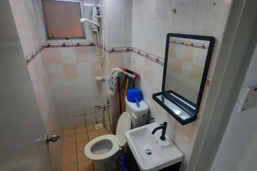 Kondominium Tiara Intan, Taman Bukit Indah