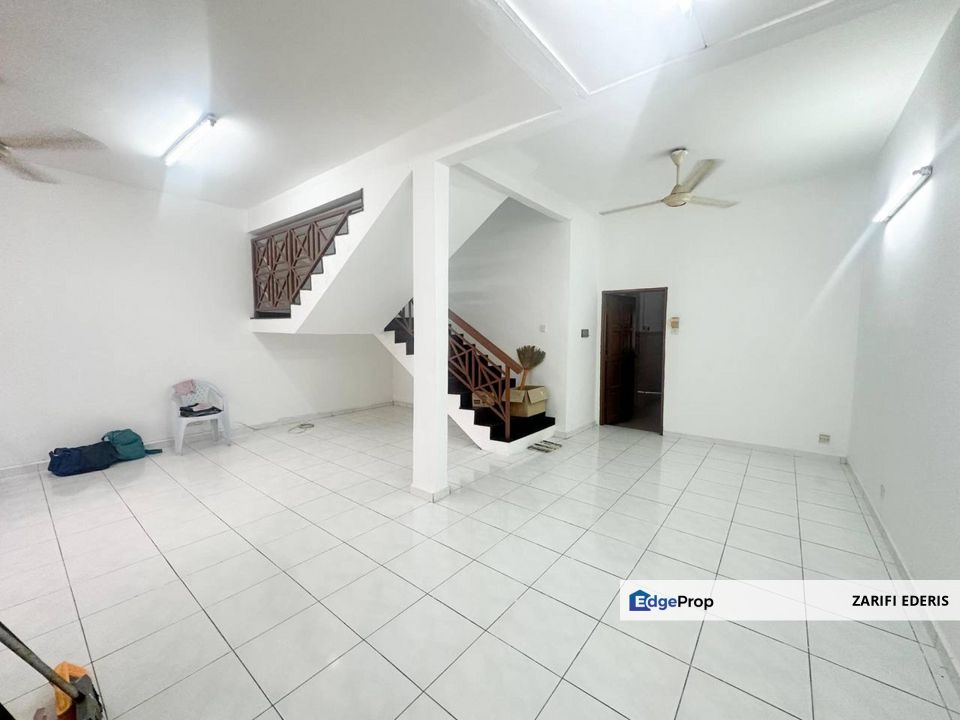 For Sale : Double Storey Terraced House Bangi Seksyen 4 Tambahan, Bangi Selangor.  Well Maintain House, Selangor, Bangi