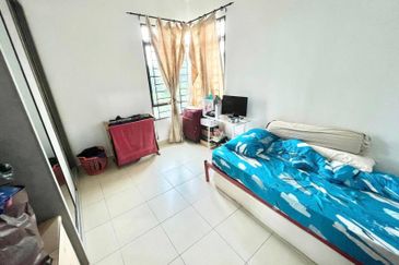 Villa Park Condominium