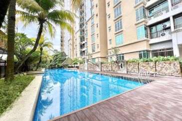 Villa Park Condominium