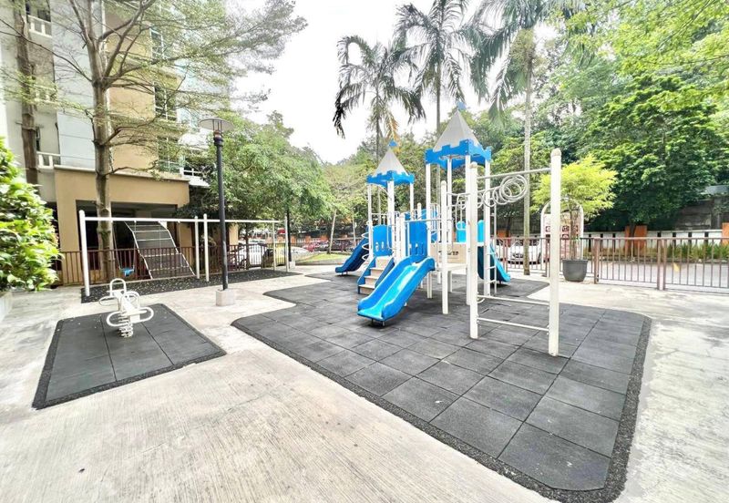 Villa Park Condominium