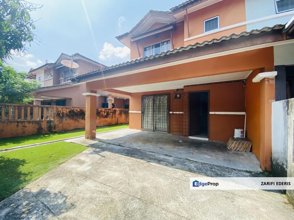 Rumah END LOT Ada Tanah Extra Kawasan Gated & Guarded Teres 2 Tingkat di SP7 Bandar Saujana Putra Untuk Dijual, Selangor, Bandar Saujana Putra
