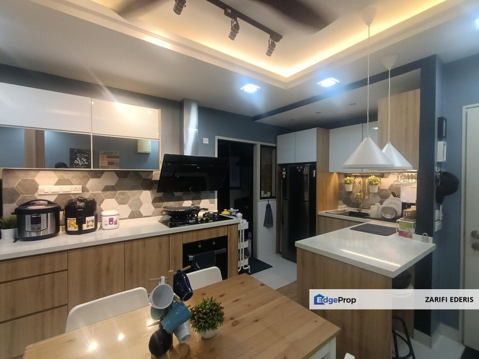 "Wow‼️ rumah cantik & moden, SIAP RENO CANTIK BEDESING🔥. PANGSAPURI DE KIARA SETIA ALAM Shah Alam For Sale, Selangor, Shah Alam