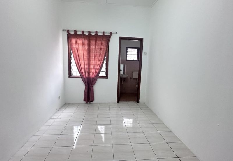 Jln SP 2/16 @ Bandar Saujana Putra