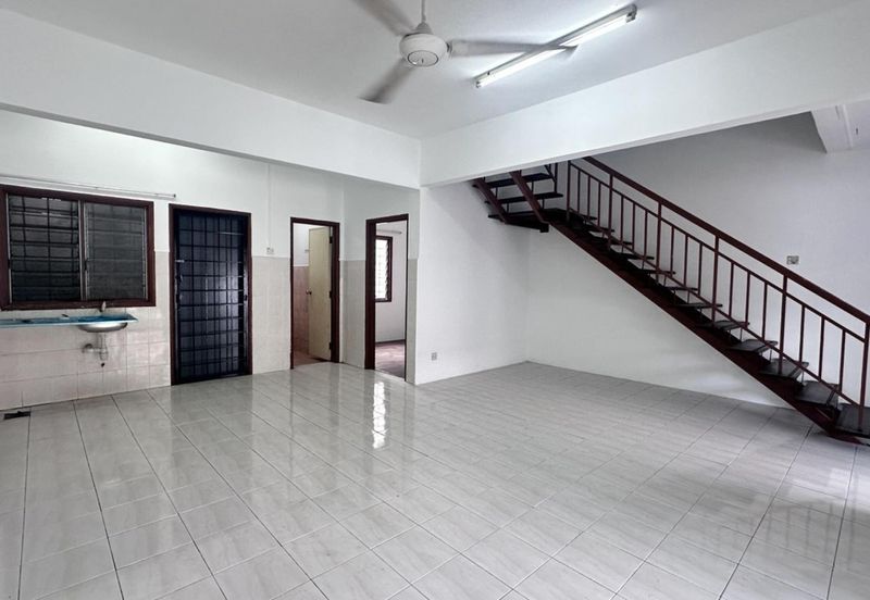 Jln SP 2/16 @ Bandar Saujana Putra