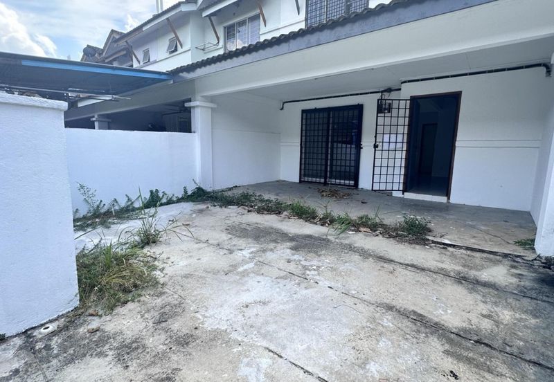 Jln SP 2/16 @ Bandar Saujana Putra