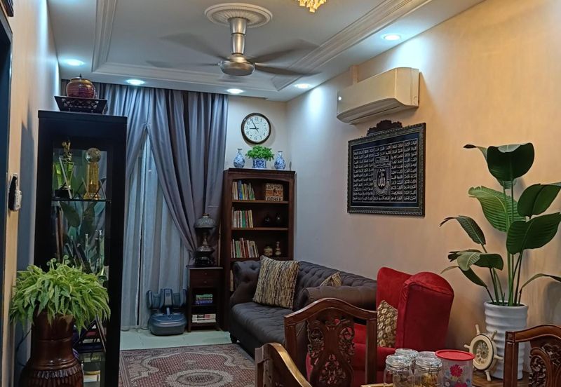 PR1MA Lakefront Homes