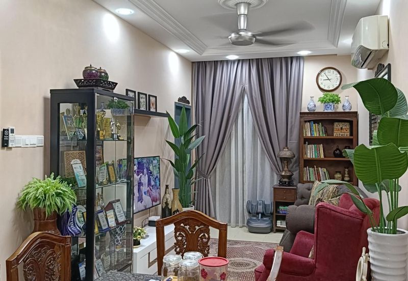 PR1MA Lakefront Homes