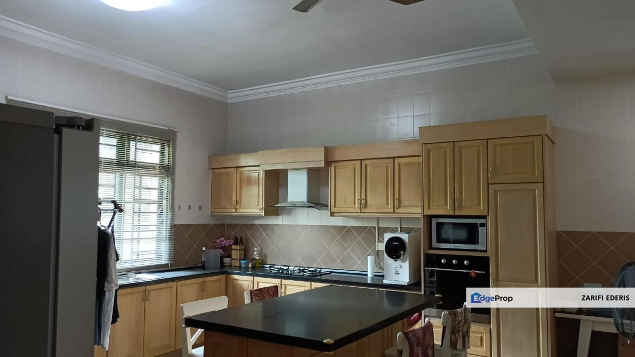 2 Storey Semi D Taman Warisan Indah Kota Warisan Sepang Renovated [6 Bed] For Rent, Selangor, Sepang