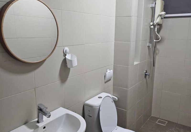 I Residence @ I City