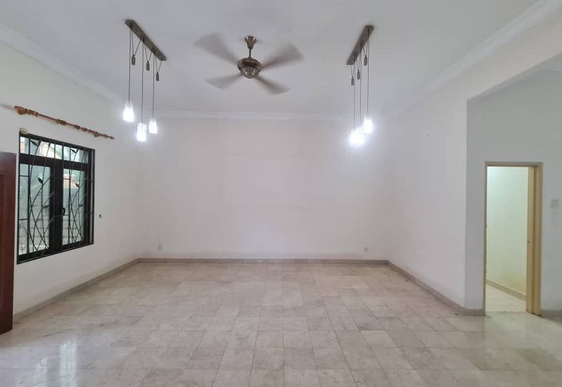 Jalan Anggerik Eria 31/108