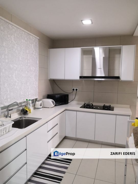 Fully Furnished with all Airconds 4 Rooms VISION RESIDENCE (V'Residence) @ Puchong-Cyberjaya For Rent, Selangor, Cyberjaya