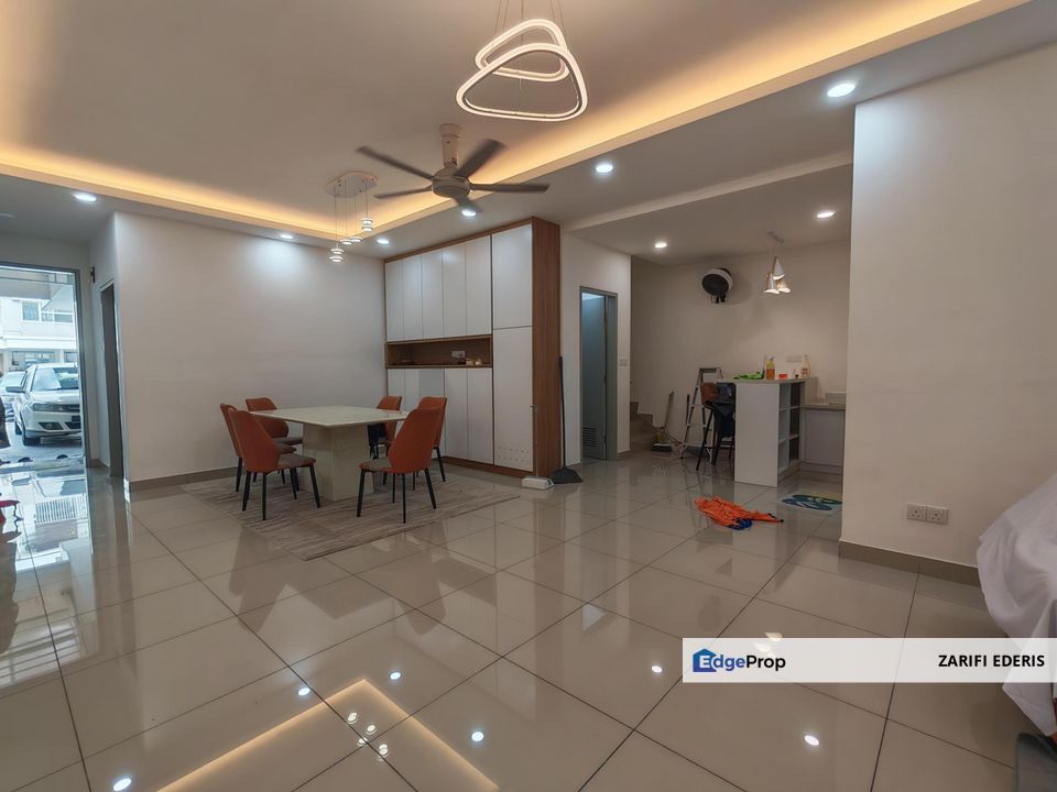 Lower Floor FULLY FURNISHED Townhouse Platinum Residence Dengkil For Rent, Selangor, Dengkil