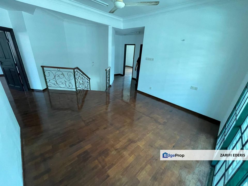 End Lot 6 Rooms 2 Storey Semi D Warisan Indah, Kota Warisan Sepang For Rent, Selangor, Sepang