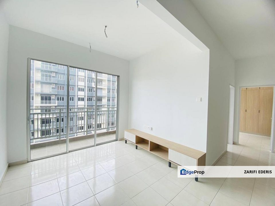 CORNER UNIT UNTUK DISEWA PARTIAL FURNISH Residensi Adelia 3 Bangi Avenue Kajang, Selangor, Hulu Langat