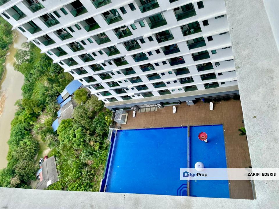 Partial Furnished 3 Rooms 2 Bathrooms Vista Bangi For Rent, Selangor, Kajang