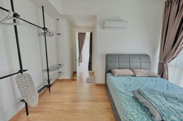 Lake Point Residence