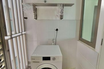 Lake Point Residence