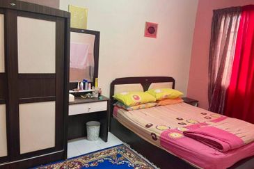 Vista Pinggiran, Taman Pinggiran Putra