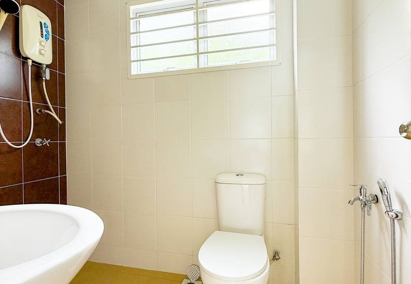 Taman Jenderam Suria