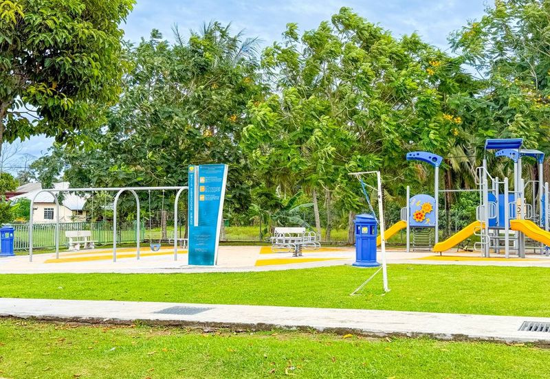 Taman Jenderam Suria