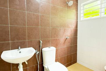 Taman Jenderam Suria