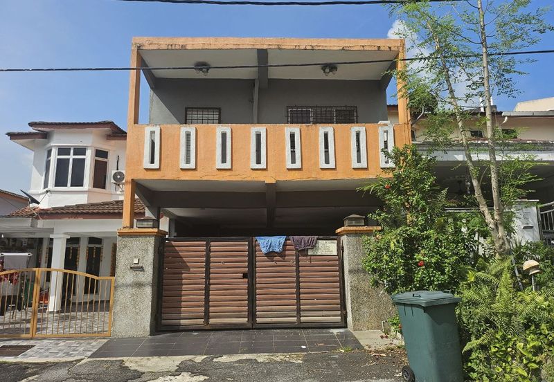 Taman Saujana Puchong