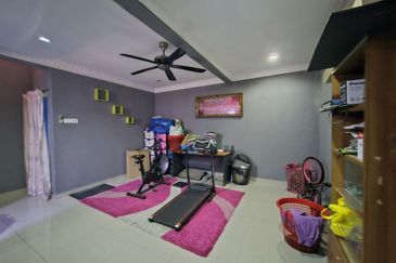 Taman Saujana Puchong