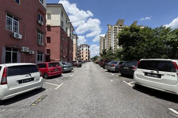 Pangsapuri Orkid, Puchong