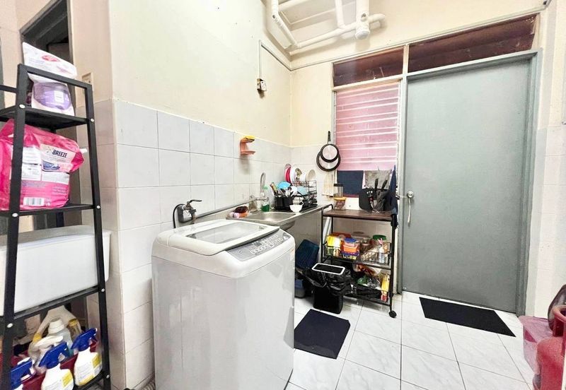 Pangsapuri Putra Impian, Taman Pinggiran Putra