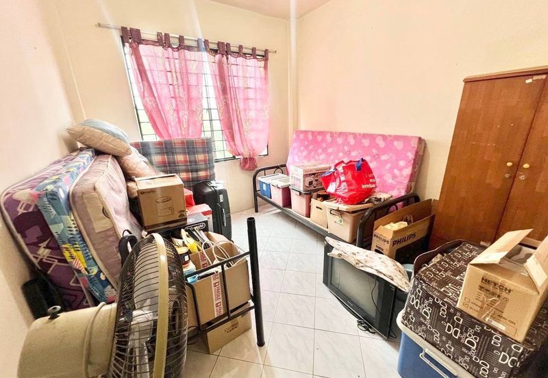 Pangsapuri Putra Impian, Taman Pinggiran Putra