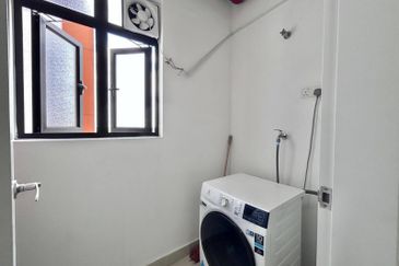 Amber Residence @ twentyfive.7