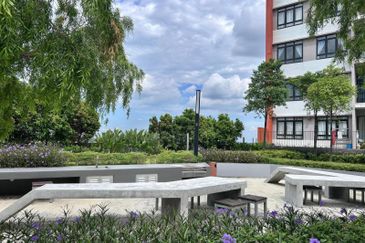 Amber Residence @ twentyfive.7