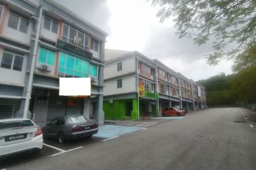 Bandar Baru Salak Tinggi