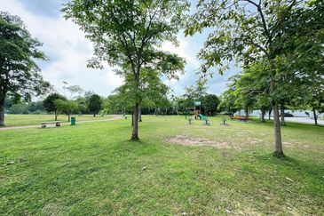 Jalan SP 4 @ Bandar Saujana Putra