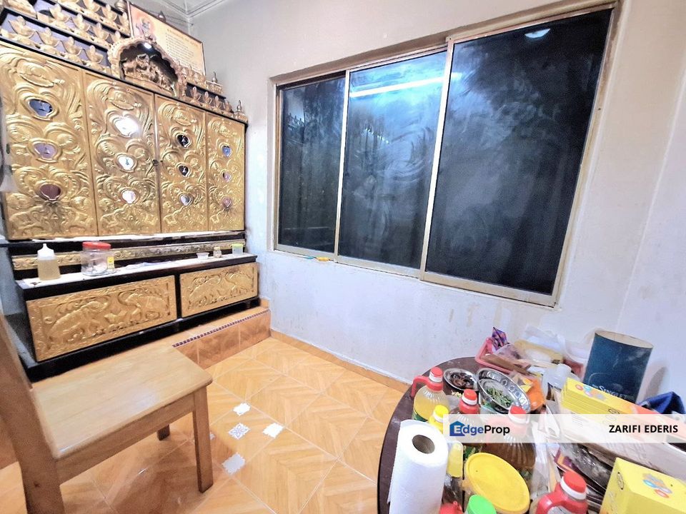 1.5 Storey Terrace House Renovated at Jalan Kap Dua Seksyen 17 Shah Alam For Sale, Selangor, Shah Alam
