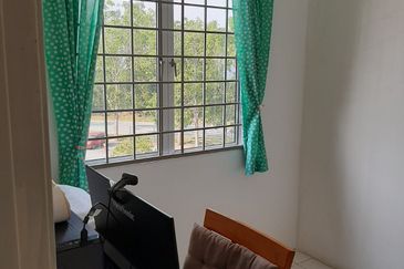 Seroja Apartment (Putra Perdana)