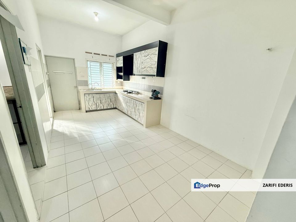 Lokasi Strategik dekat Rimbayu - Kota Kemuning Rumah Teres Setingkat di Jalan Balam Taman Bentara untuk Dijual , Selangor, Telok Panglima Garang