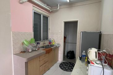 Vista Pinggiran, Taman Pinggiran Putra