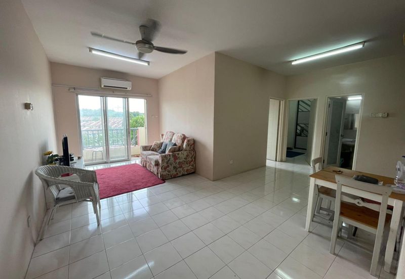 Vista Pinggiran, Taman Pinggiran Putra