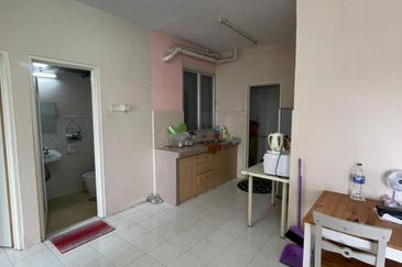 Vista Pinggiran, Taman Pinggiran Putra