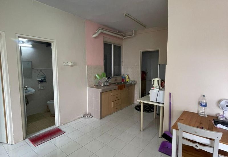 Vista Pinggiran, Taman Pinggiran Putra