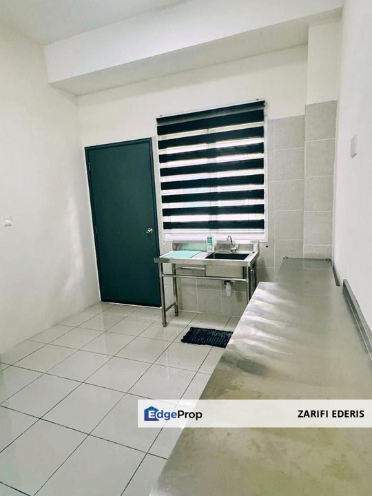 Partial Furnished Lower Unit Kita Mekar Townhouse Cybersouth Dengkil For Rent, Selangor, Dengkil