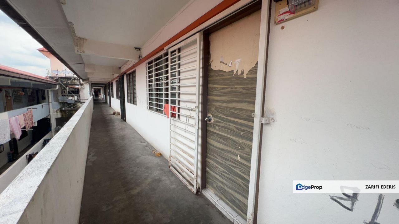 FREEHOLD Level 4 Strata Title Ready Apartment Pangsapuri Baiduri Bandar Tasik Kesuma Beranang Selangor For Sale, Selangor, Semenyih