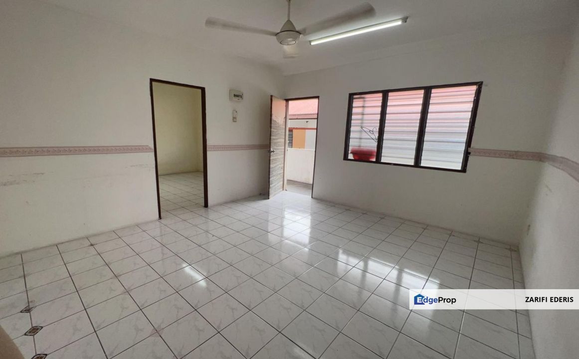 FREEHOLD Level 4 Strata Title Ready Apartment Pangsapuri Baiduri Bandar Tasik Kesuma Beranang Selangor For Sale, Selangor, Semenyih